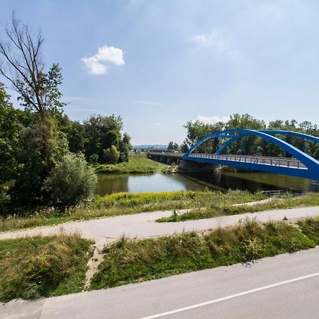 Gasthof Zur Laend Moosburg an der Isar Bagian luar foto