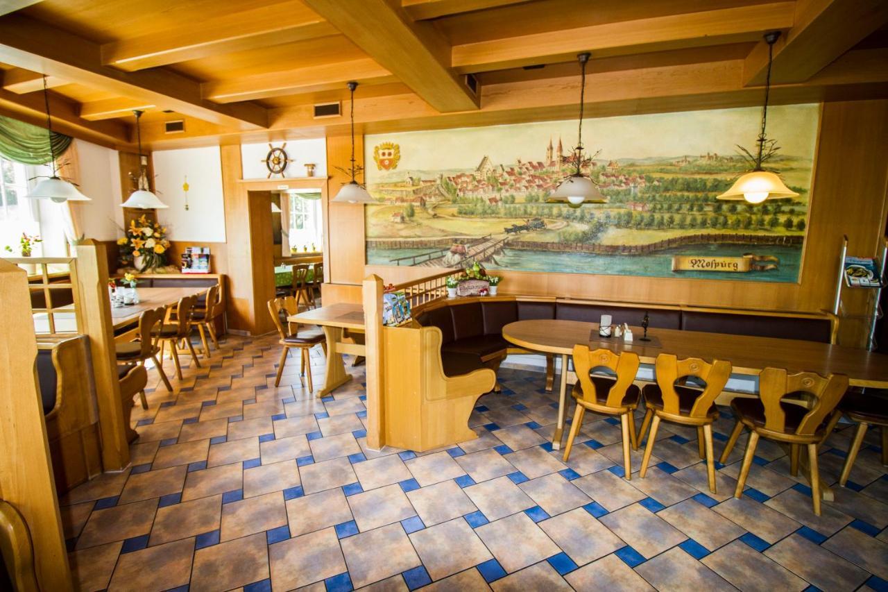 Gasthof Zur Laend Moosburg an der Isar Bagian luar foto